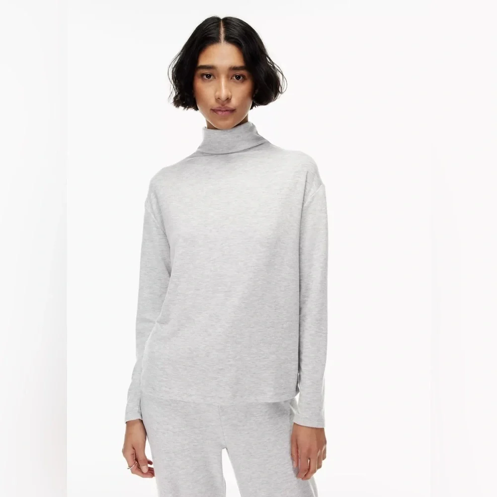 Aritzia Wilfred Free Lounge Turtleneck Heather Chrome Small - Long Sleeve - Picture 9 of 9